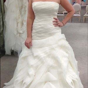 Vera Wang Wedding Dress